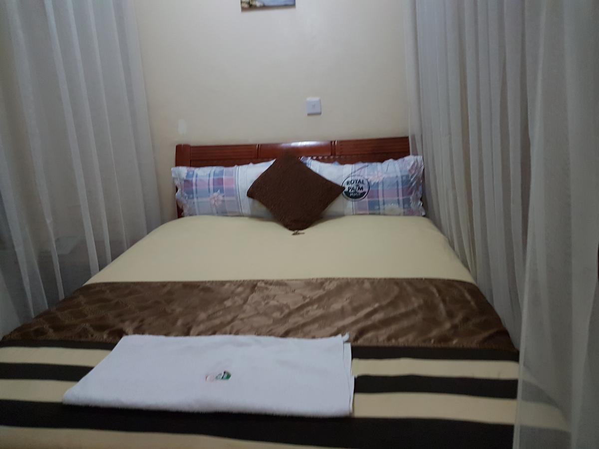 Royal Palm Hotel And Suites นาคูรู ภายนอก รูปภาพ
